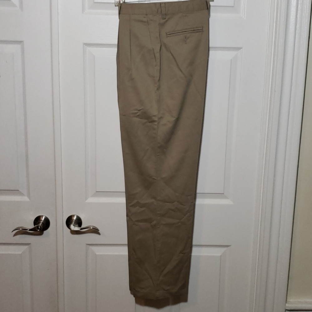 🃏🃏 Dockers No Wrinkle Twill Classic Fit Khakis